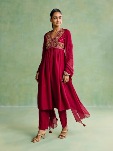 Aarke Ritu Kumar Maroon Gulnaz Kurta With Pant And Dupatta
