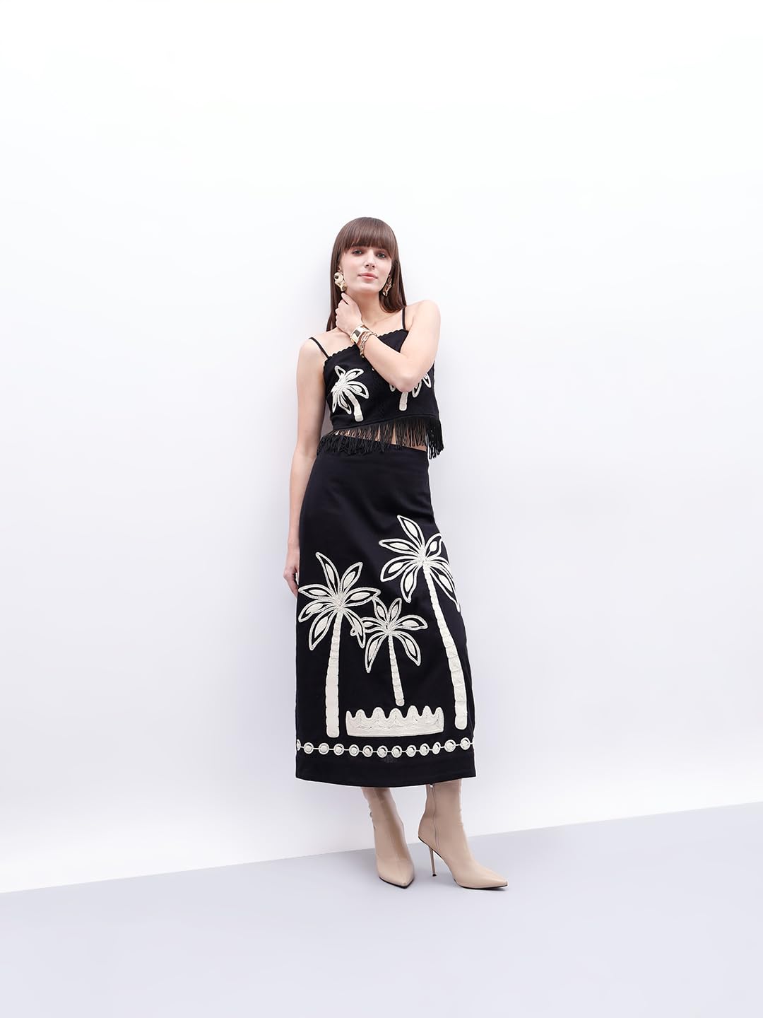 VERO MODA Women's High Rise Black A-Line Skirt