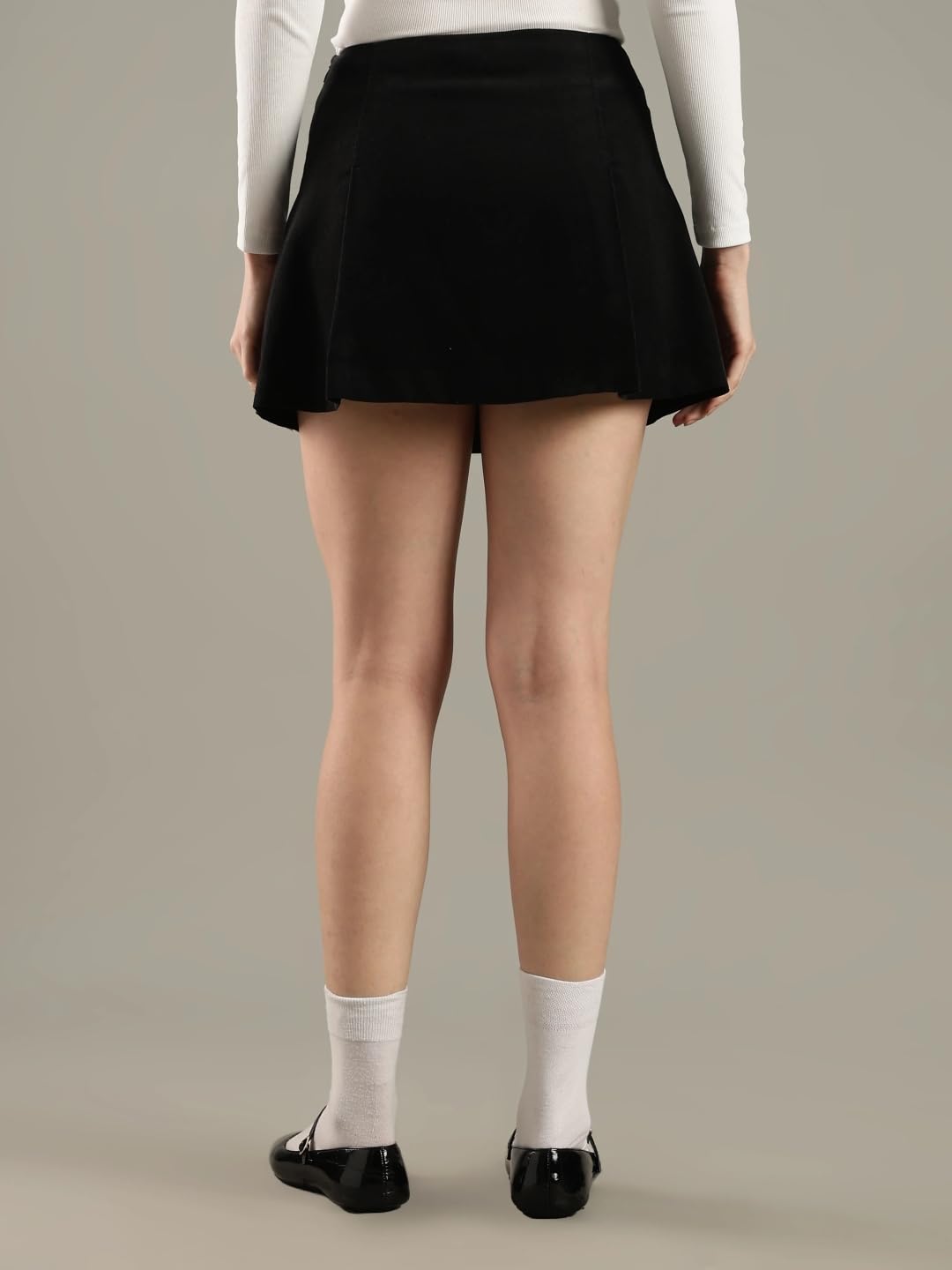 Regular Fit Solid Mid Rise Skirt Black