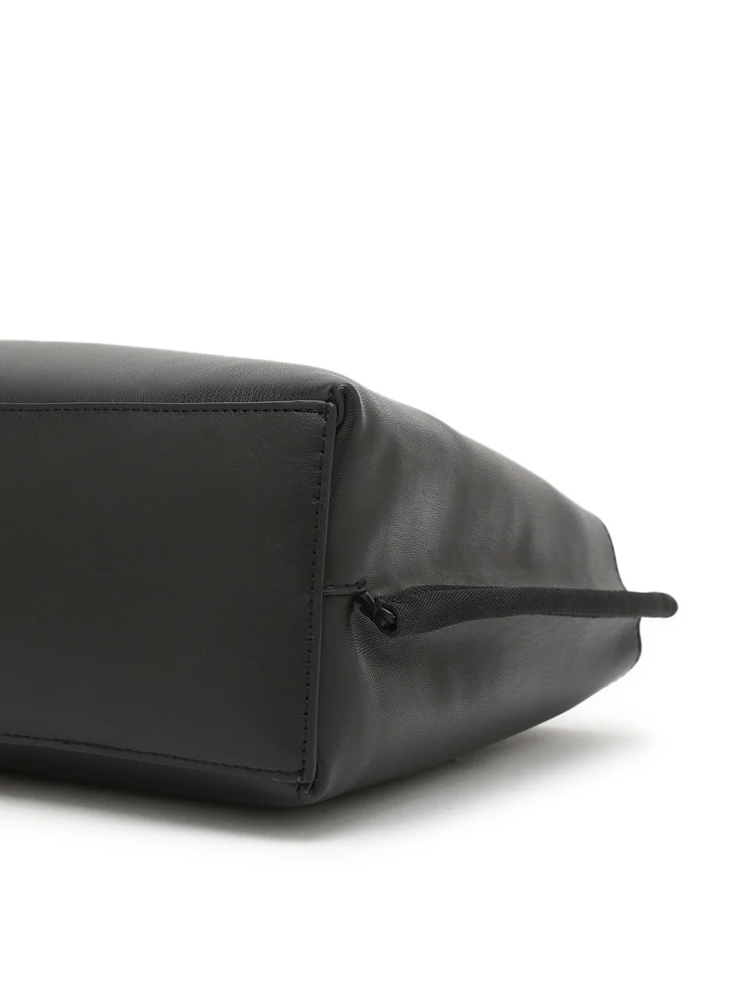 Tommy Hilfiger Solid Black Pu Handbags