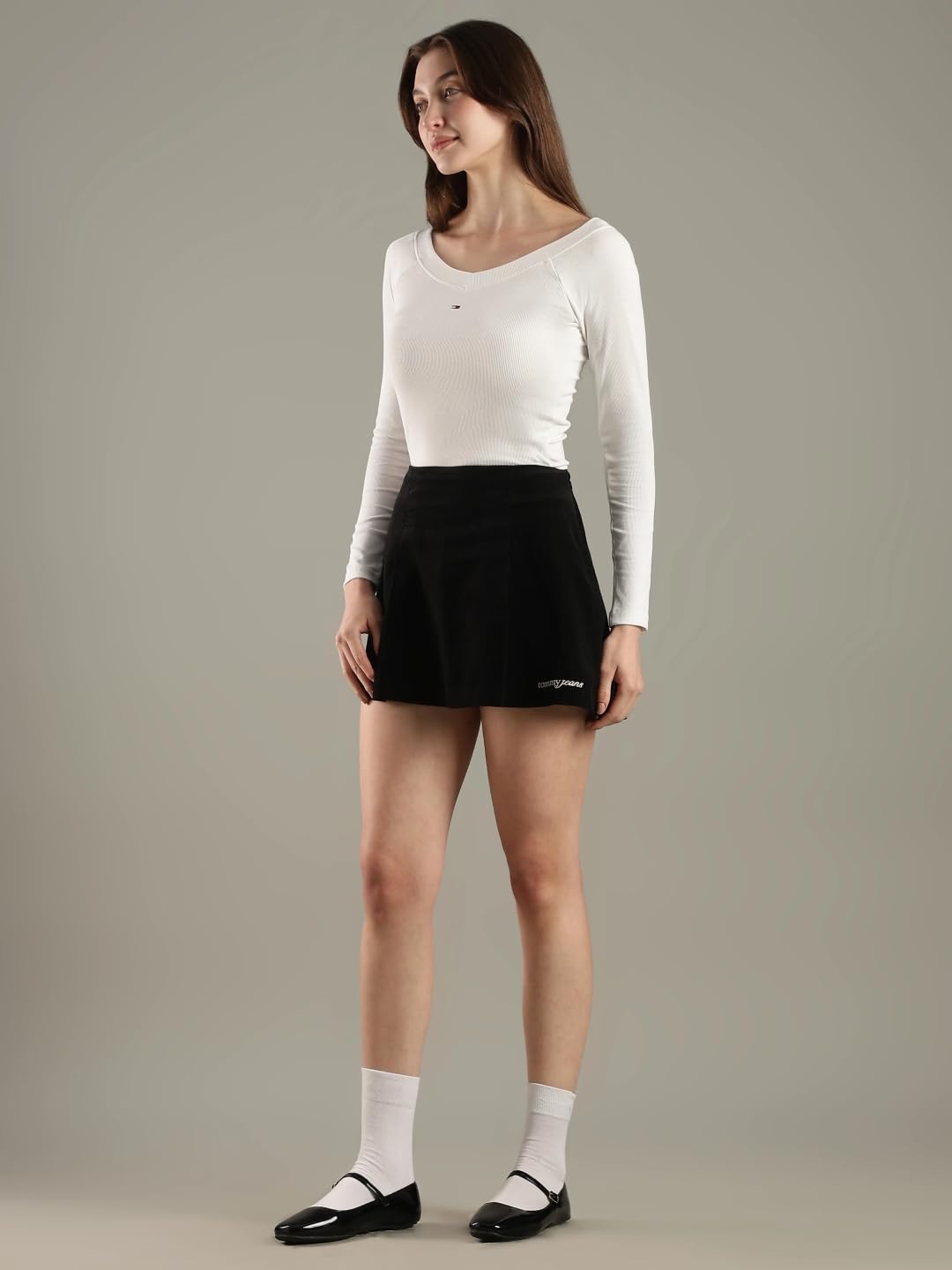 Regular Fit Solid Mid Rise Skirt Black