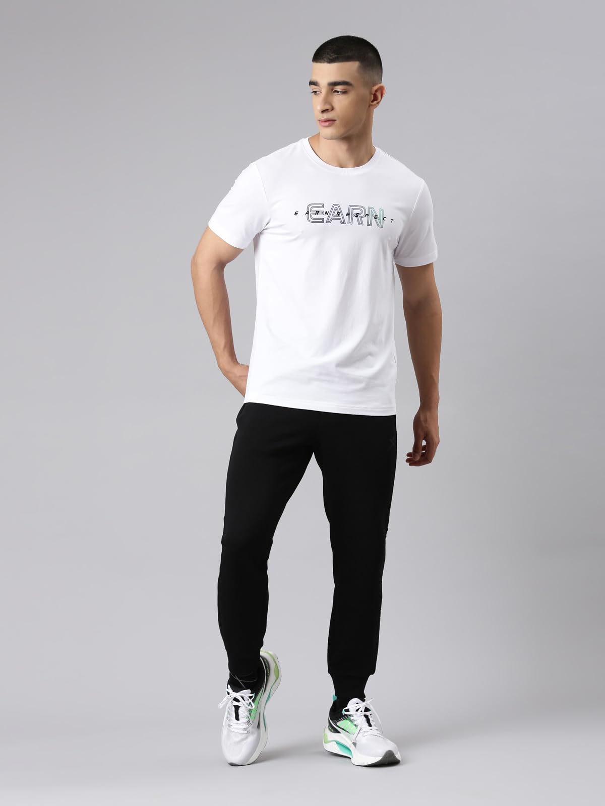 XTEP Men Practice to be Cool White Silky Training T-Shirt-L