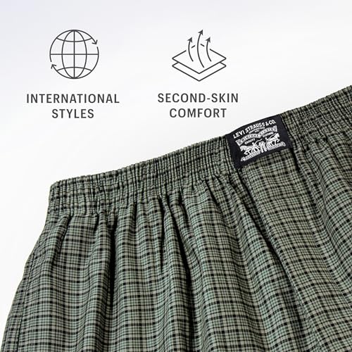Levis' Men's Regular Fit 100% Cotton Round Neck Half Sleeve T Shirt with Checkered Boxer Shorts Set (Jet Black/Oak Check, M)