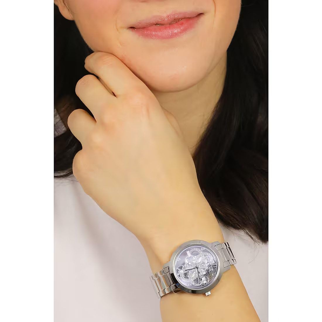 GUESS Stainless Steel Analog Silver Dial Women Watch-Gw0300L1, Silver Band