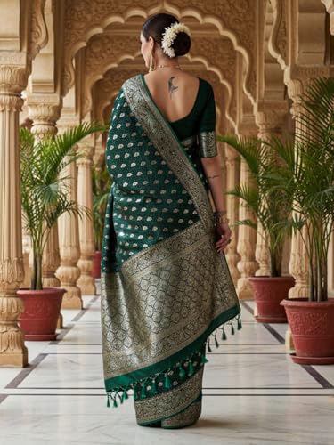 AKHILAM Women's Green Satin Silk Ethnic Motif Printed Saree With Unstitched Blouse Piece (KALASH1101_AI)