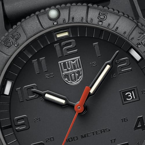 Luminox - Mens Watch - Leatherback Sea Turtle 0300 Series 39 mm - X3.ZC01.BO - Mens Dive Watch - Swiss Quartz - Swiss Made - 100M Water Resistant - Hardened Mineral Crystal - CARBONOX Case - Silicone