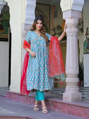 Divena Turquoise blue Floral Muslin Printed Kurta Pand with Dupatta