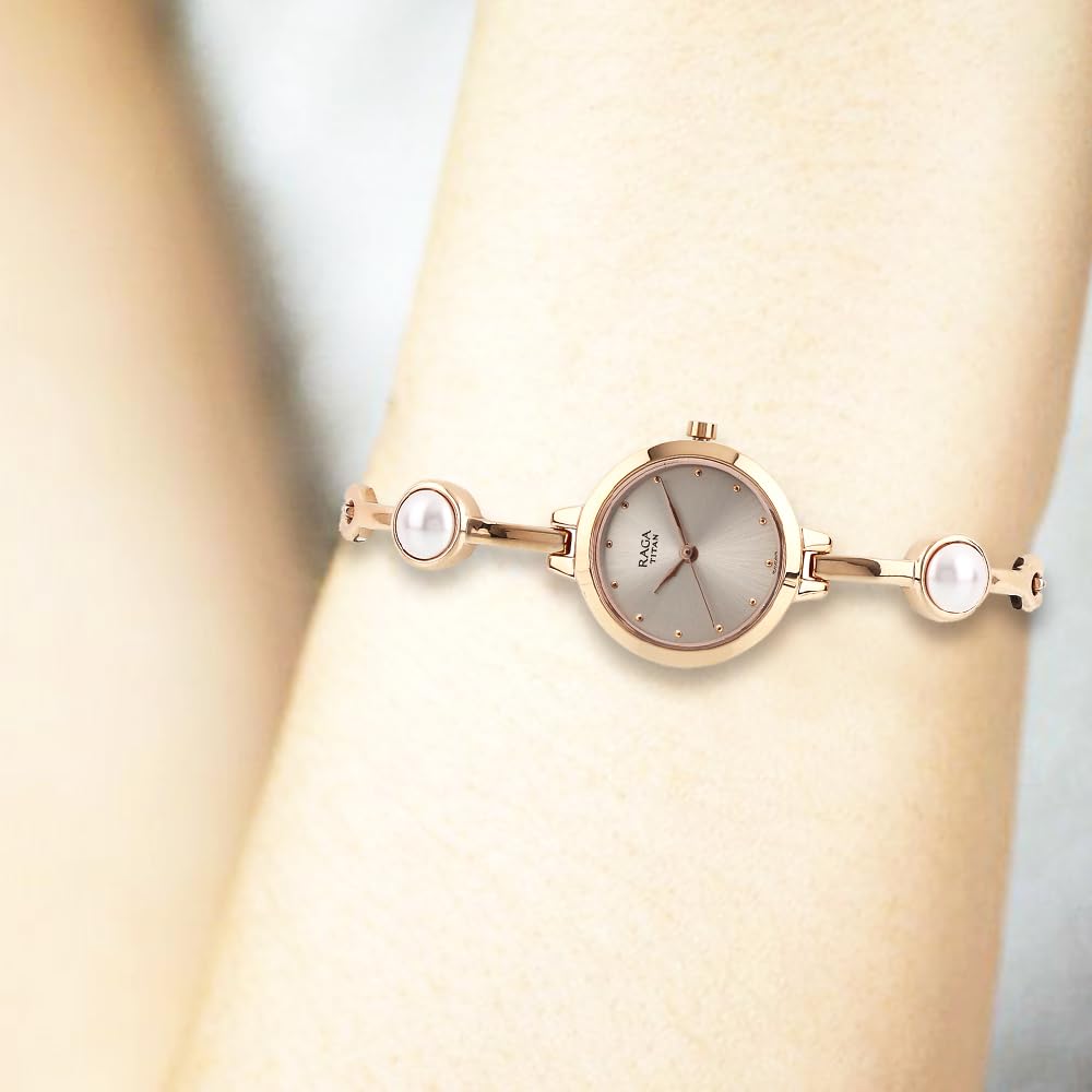 Titan Autumn-Winter 19 Analog Rose Gold Dial Women's Watch NM2576WM01/NN2576WM01/NP2576WM01