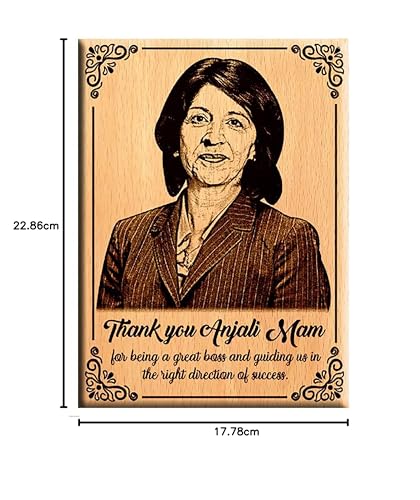 Giftanna Customized Engraved Wooden Rectangular Photo Frame Tabletop For Boss/Lady Boss/Mentor, 22.9 x 17.8 cm