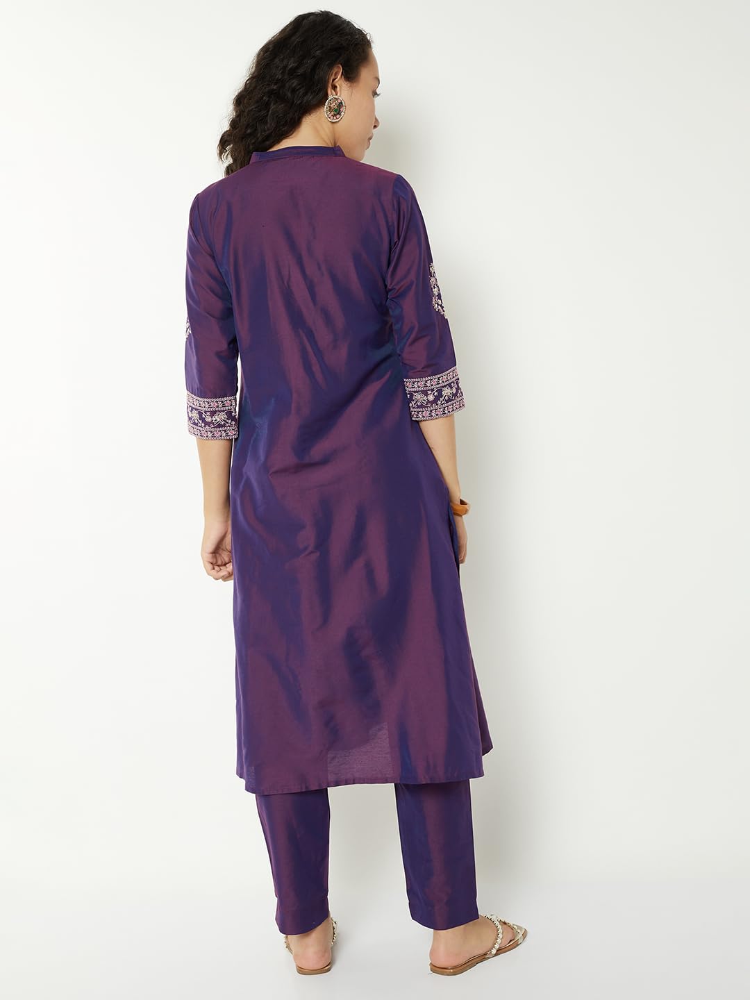 Max Women Embroidered Straight Kurta Set (Purple_L)