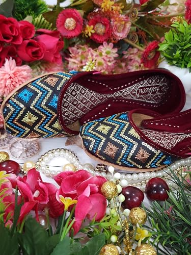 Fulkari Women Black Sisa Gold Multi Casual Genuine Soft Leather Jutis | Bite and Pinch Free Juttis | Punjabi Jutti | Girl's Office Flat Ladies Mojari | dailywear Ethnic Juti | 41