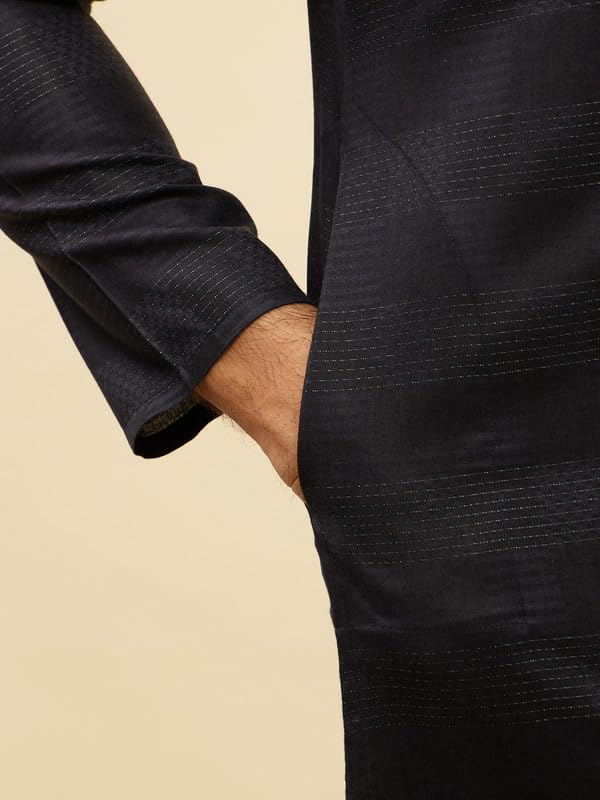 Manyavar Men's Self Patterned Kurta Pajama Set (2pcs)