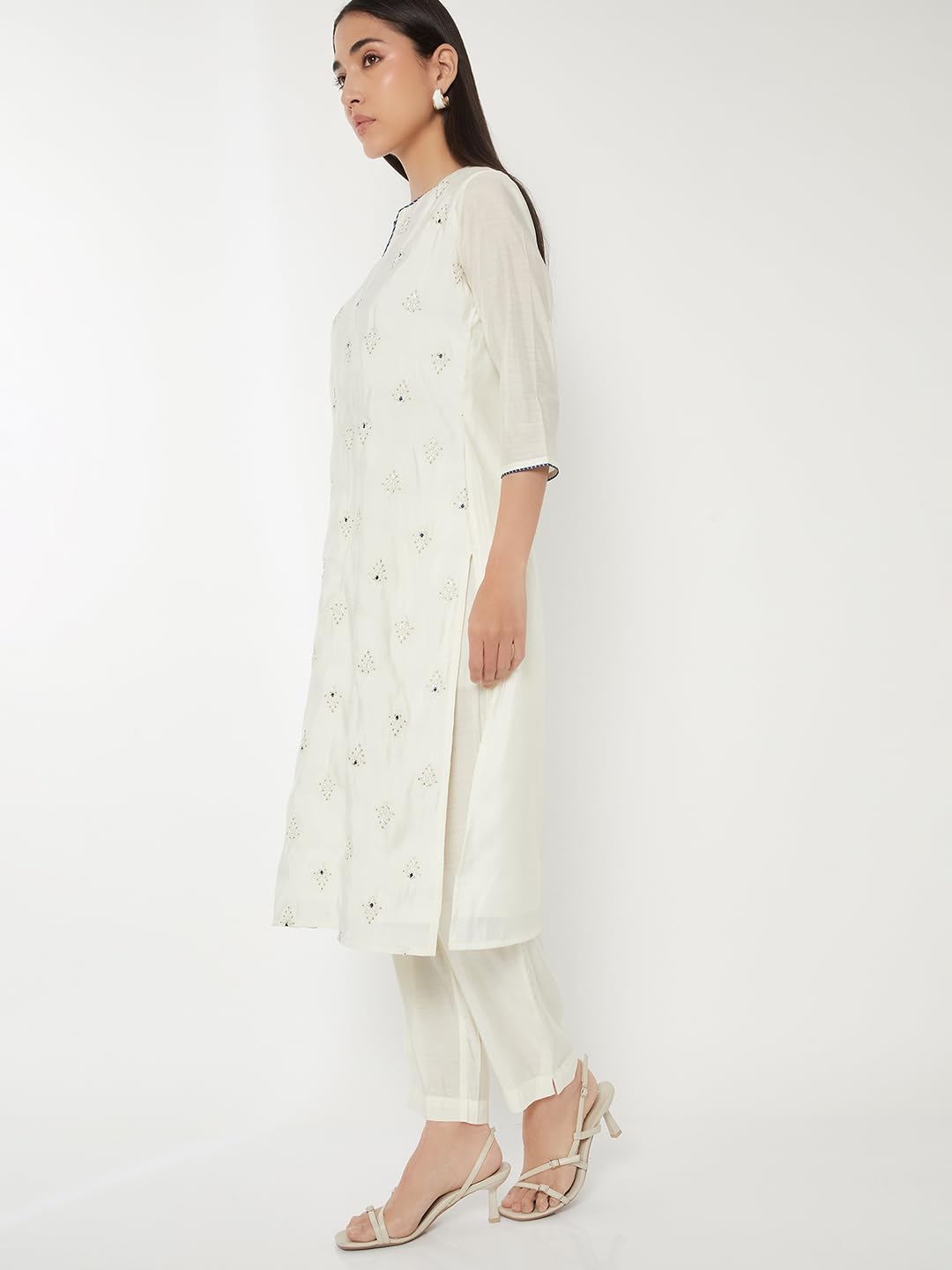 Max Women Embroidered Straight Kurta Set (Off White_XXL)