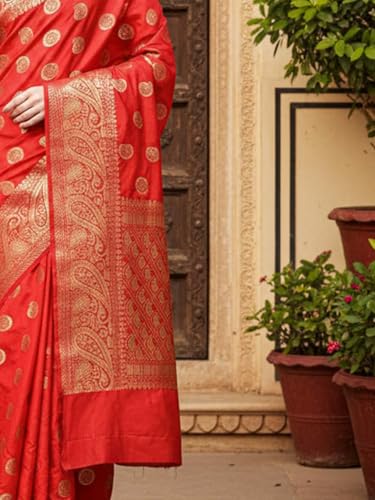 AKHILAM Women's Red Silk Blend Paisley Printed Saree With Unstitched Blouse Piece (2RAWS9032_AI)