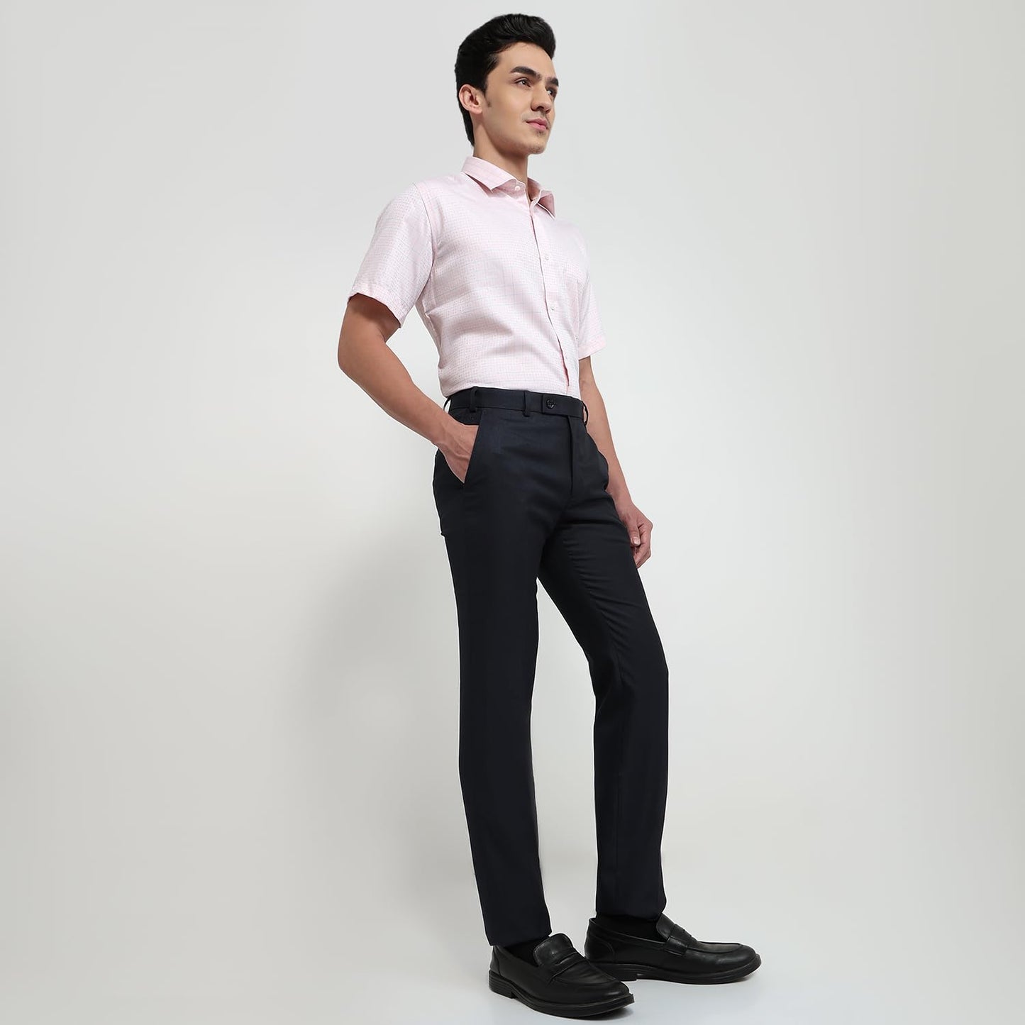 Park Avenue Men Slim Fit Solid Pattern Poly Viscose Blend Flat Front Formal Trouser Blue