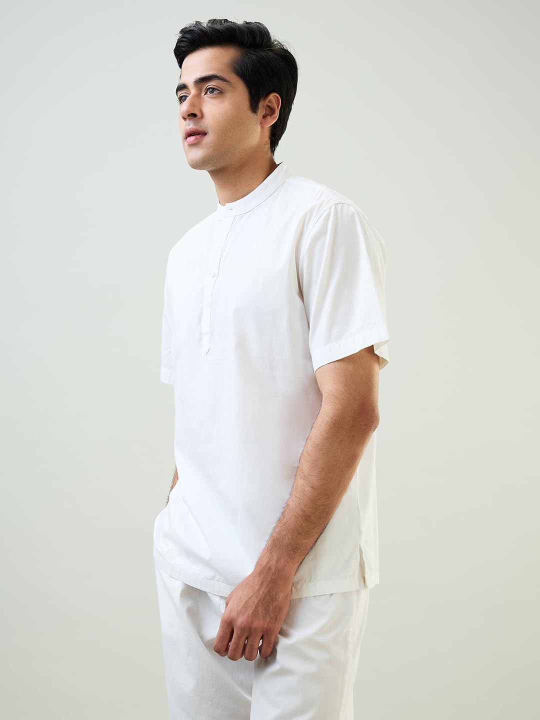 Raymond SleepZ Men Comfort Fit Solid Pattern Pure Cotton Mandrin Collar Kurta