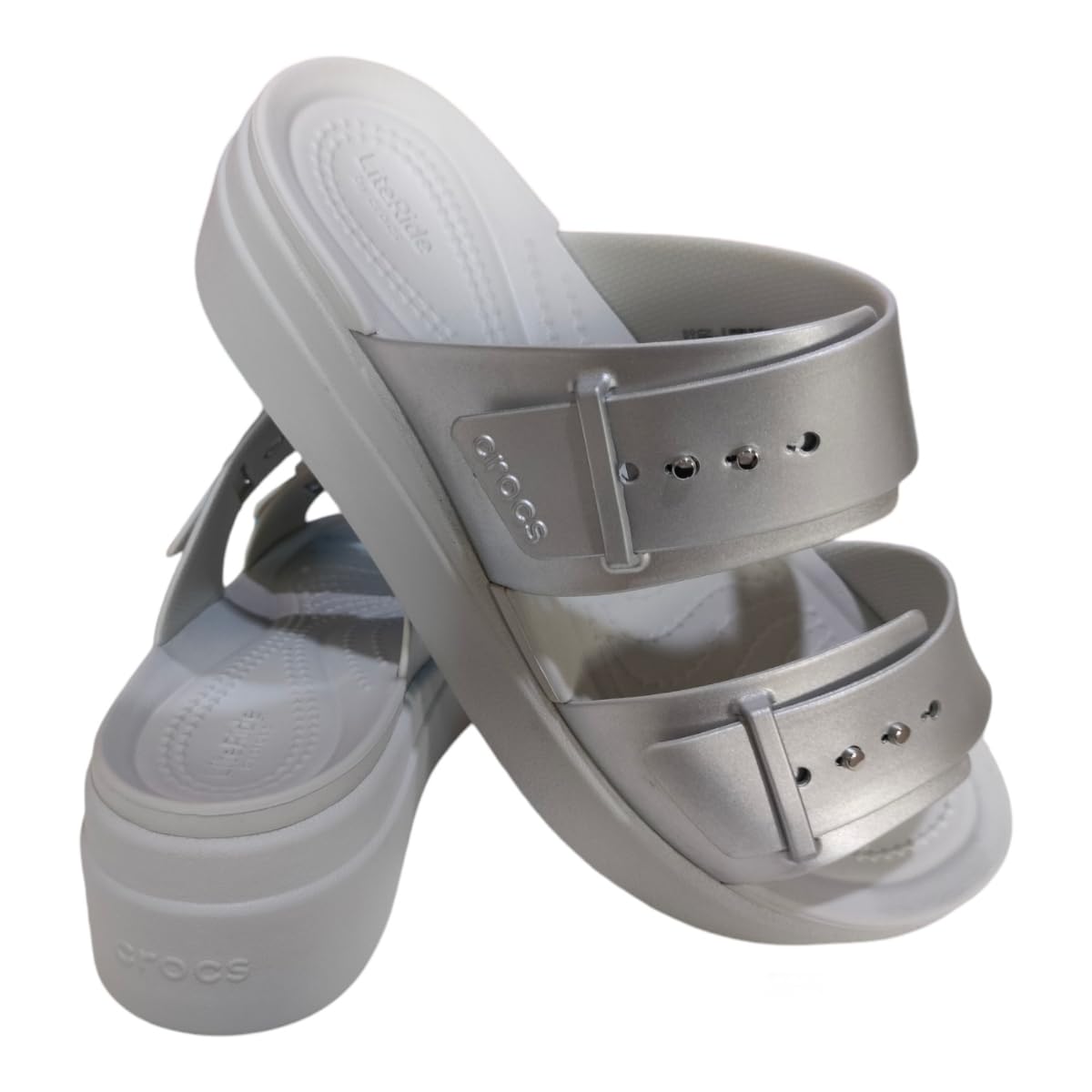 Crocs Women Brooklyn Buckle Metallic Silver Argent UK 8 (W10) (209719-040)