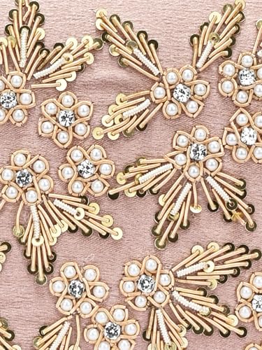 Lavie Signature Women's Ogden Embroyidery Handle Framed Clutch|Ladies Purse |Gift For Women