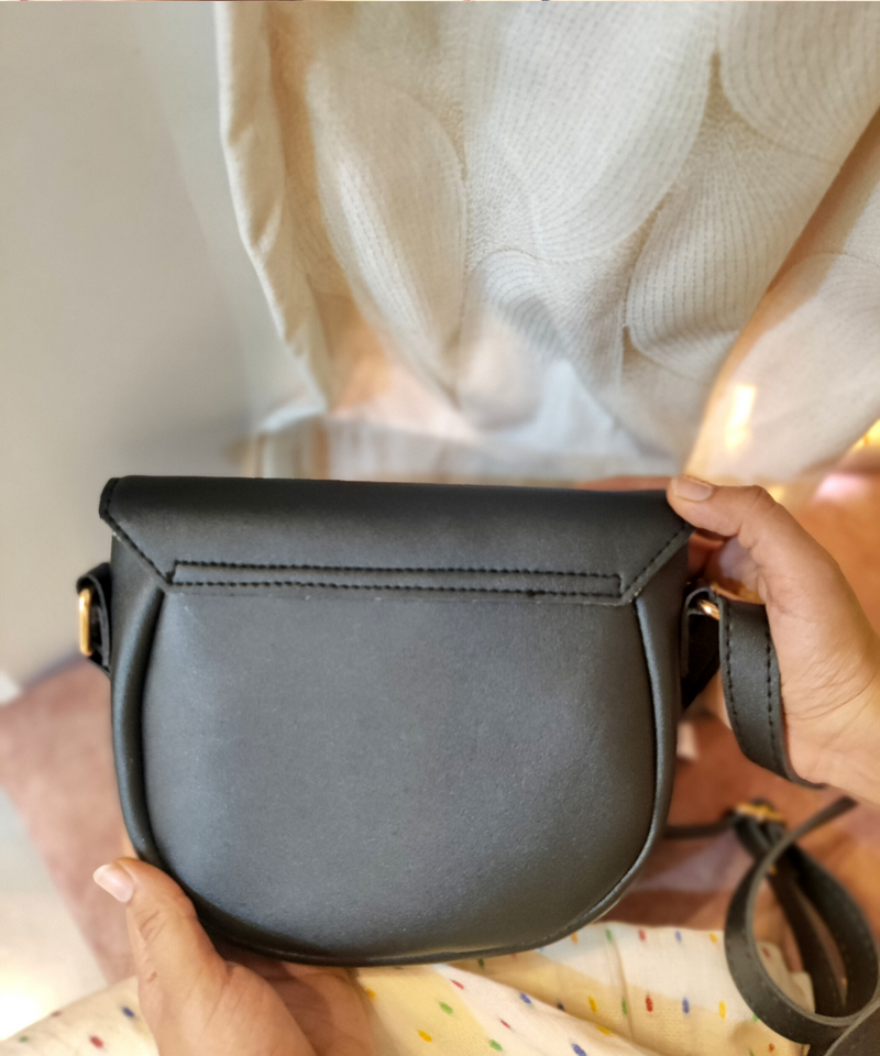 Mini Black Messenger Sling Bag - SaumyasStore