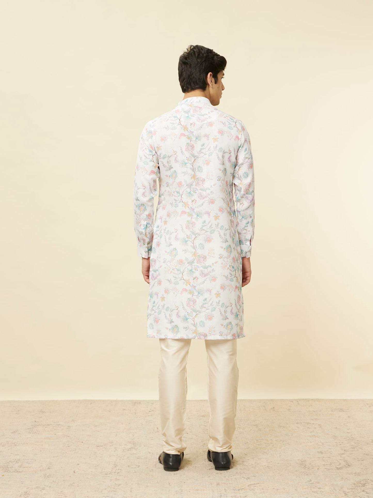 Manyavar Men's Delicate White Bel Buti Printed Kurta (L)