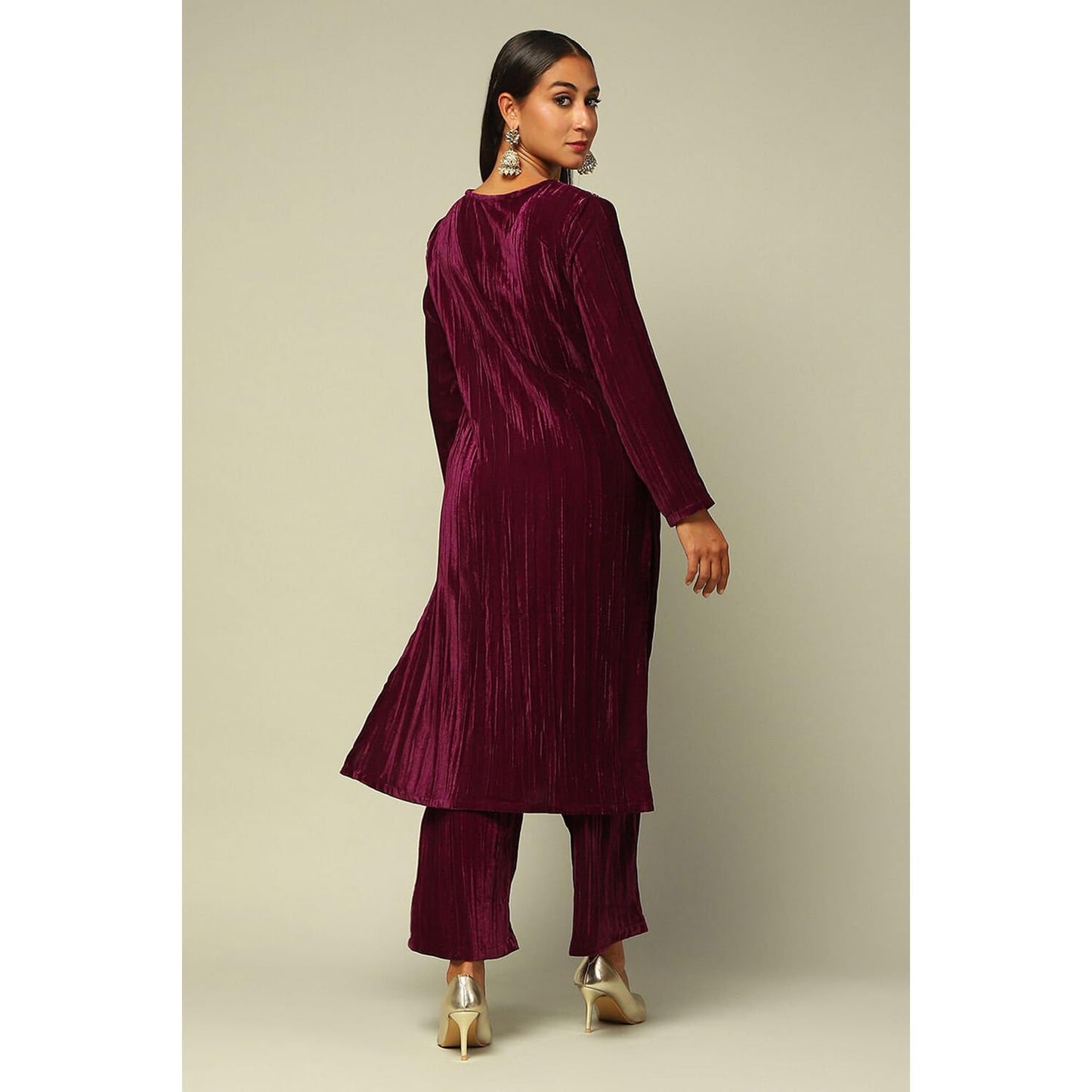 Rangriti Women's Poly Velvet Kurta Set (WNTRWR20385AW24WINE_Wine