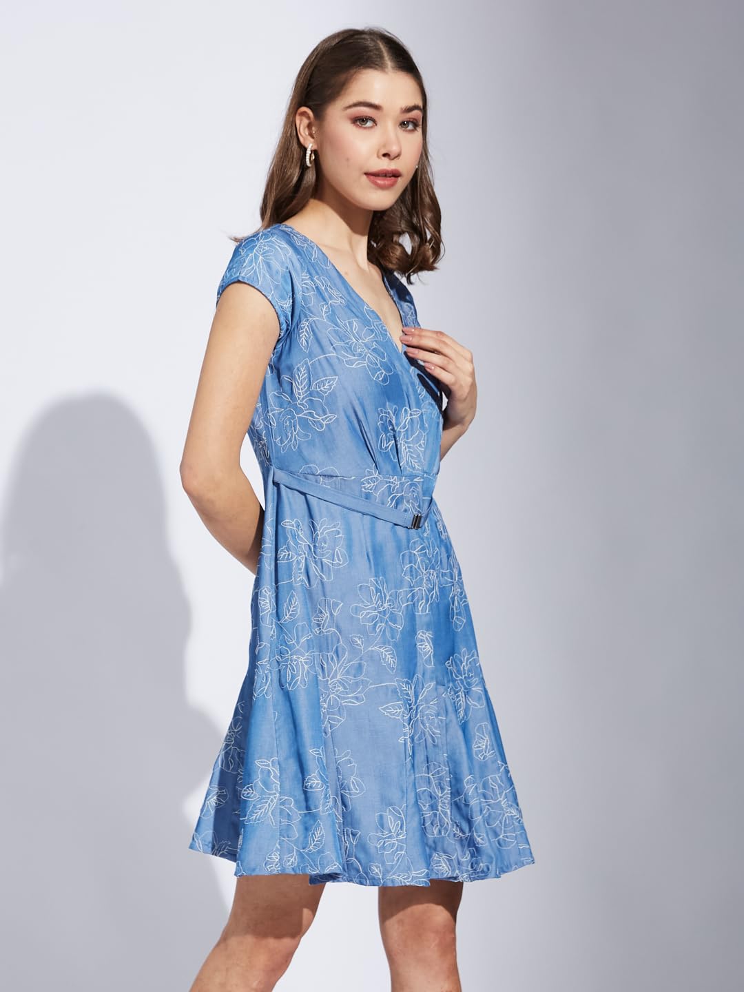 Latin Quarters Women Blue V-Neck Cap Sleeve Printed A-Line Dress
