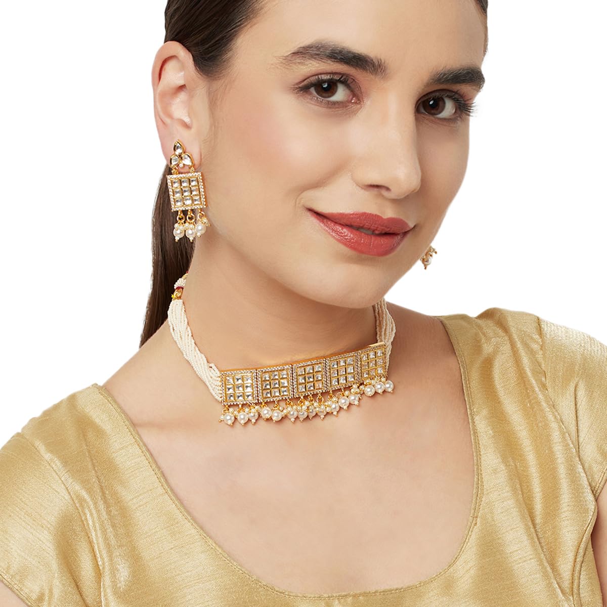 VOYLLA Kundan Studded Shiny Necklace Set