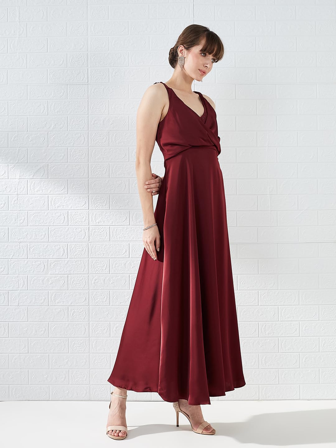 Latin Quarters Women's Maroon Sleeveless V-Neck Solid Party Maxi Dress_XXL