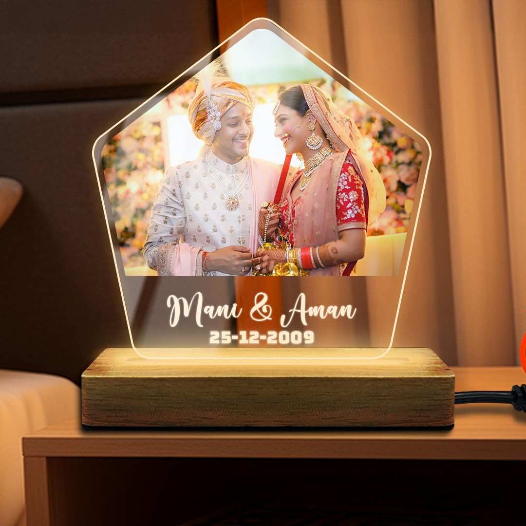 Fashionury Customized LED Photo and Name Table-Top Lamp – Custom Acrylic Night Light with Wooden Stand, Romantic Couple Design, Anniversary & Wedding Gift, Home & Bedroom Decor