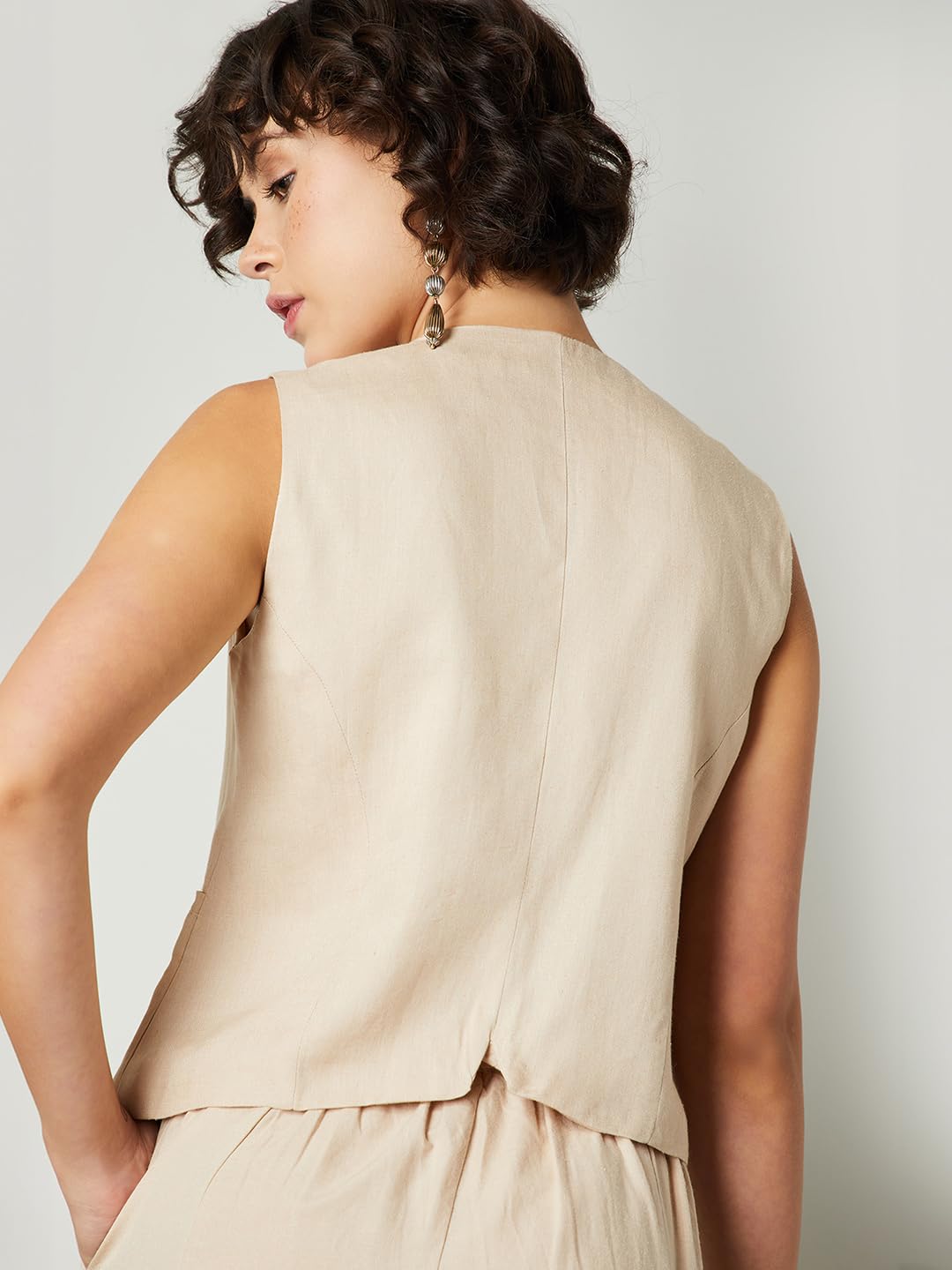 Max URB_N Women Solid Waistcoat (Cream_20)