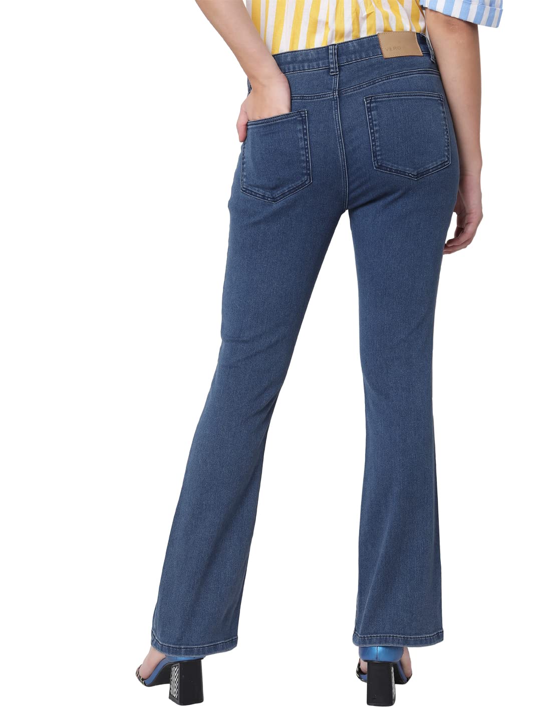 VERO MODA Women's Bootcut fit Blue Classic Jeans_30