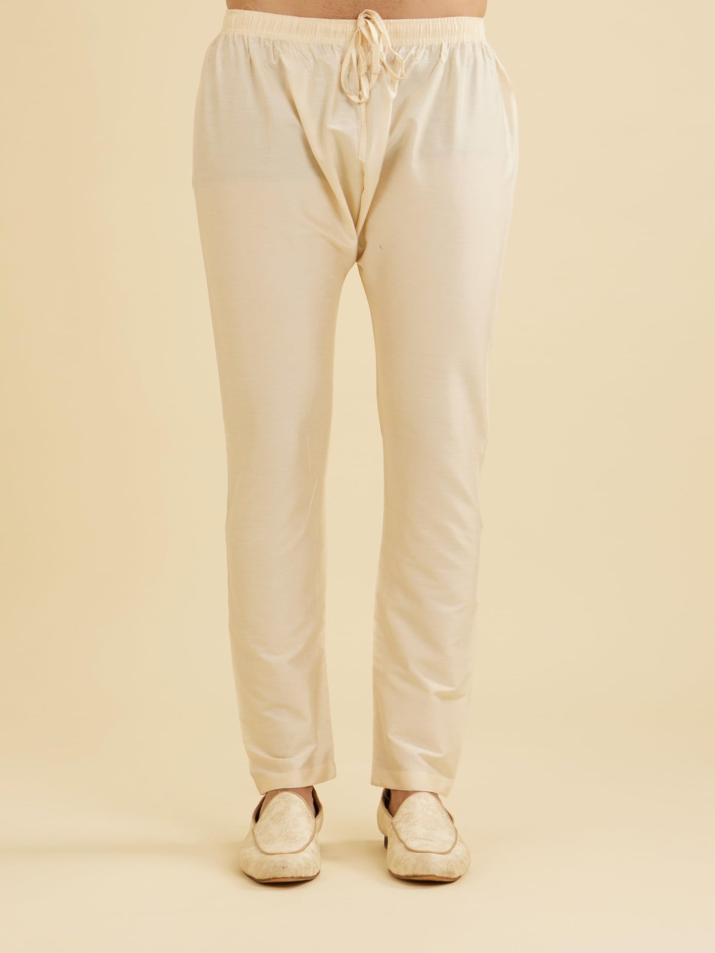 Manyavar Men's Cotton Blend Traditional Chikankari Kurta Pyjama Set (Wine,L)