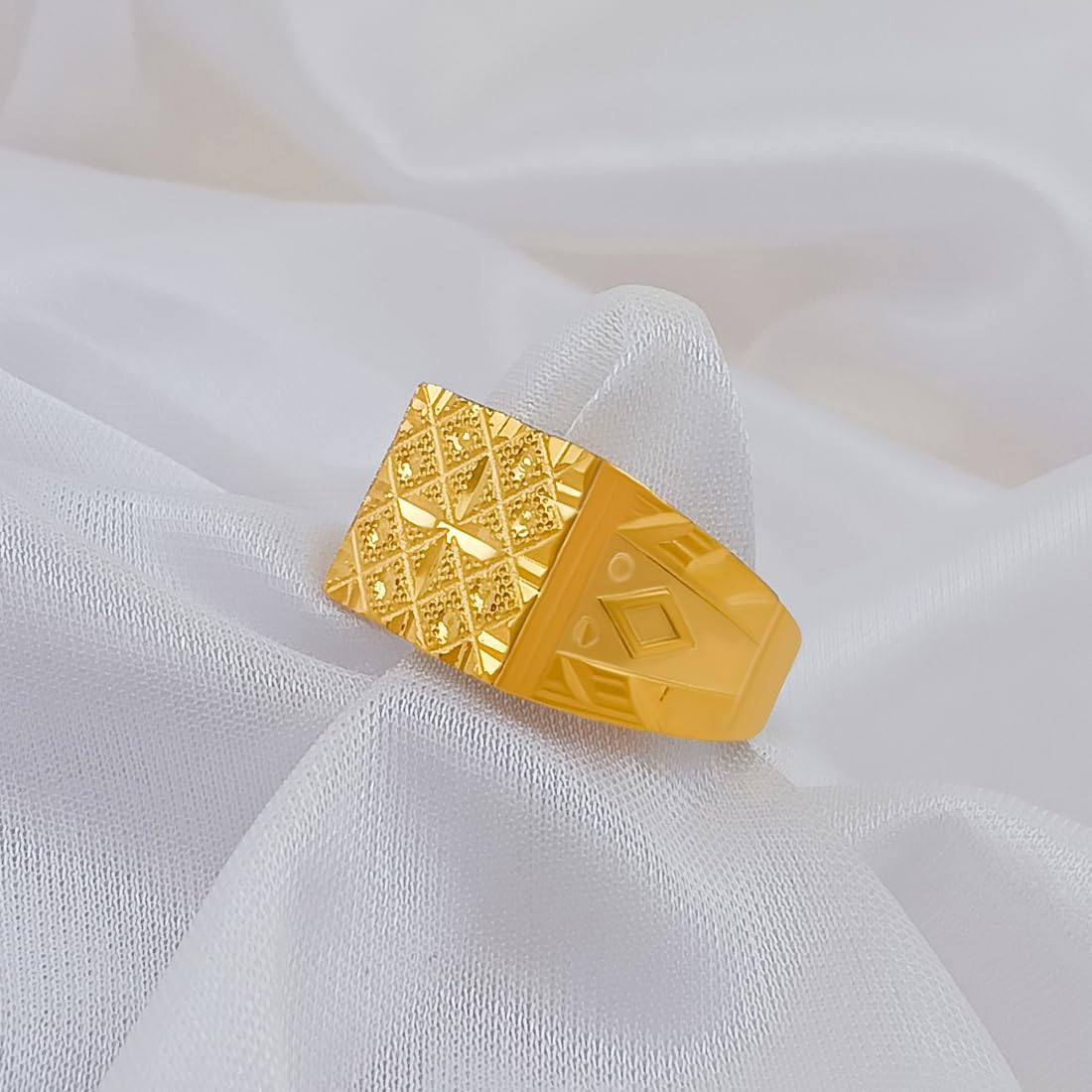 Saizen Gold Plated Chillain Work Design Finger Ring For Men And Boys