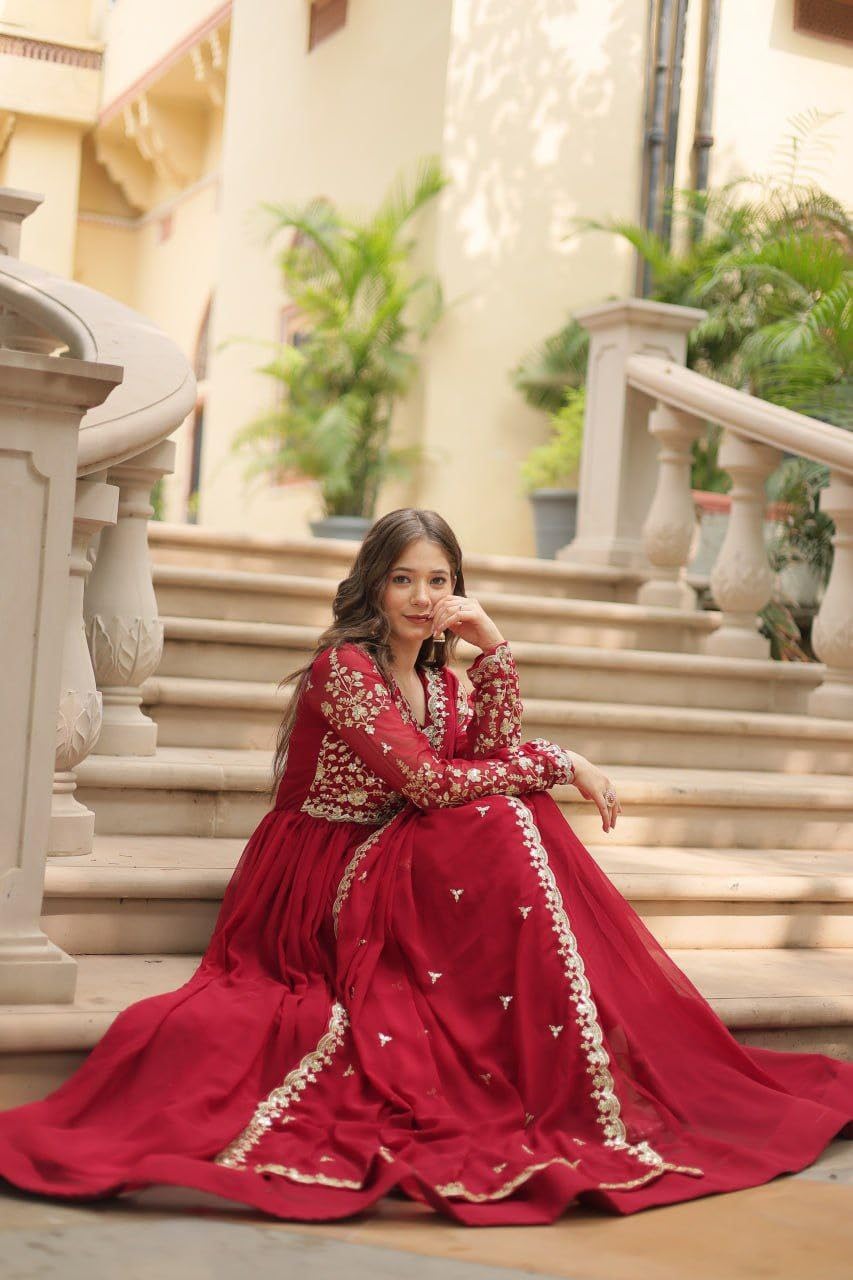 Quteanza Fashion Embrodary Work Anarkali Gown with Duppata Set Anarkali Gown BirtyDay Celebration Etc (in, Alpha, L, Regular, Maroon)