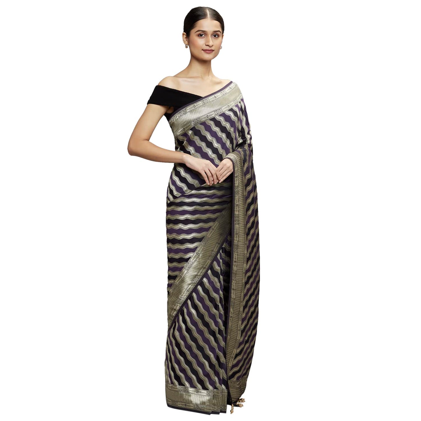 Navyasa Deep violet Jaquard Viscose Blend Geometric solid Saree