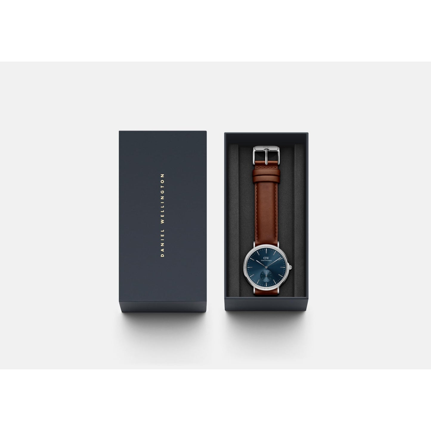 DANIEL WELLINGTON Men Analogue Round Blue Dial Watch- DW00100709K