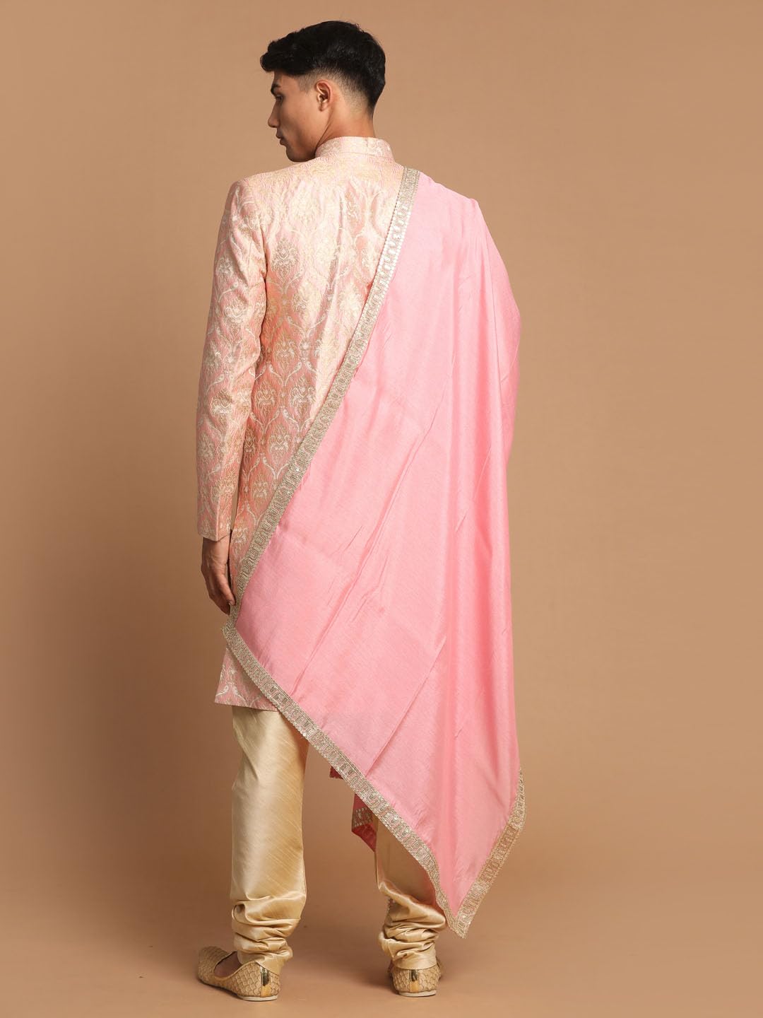 VASTRAMAY Men's Pink And Gold Silk Blend Sherwani Set - A Set Of Brocade Sherwani And Pyjama With Dupatta