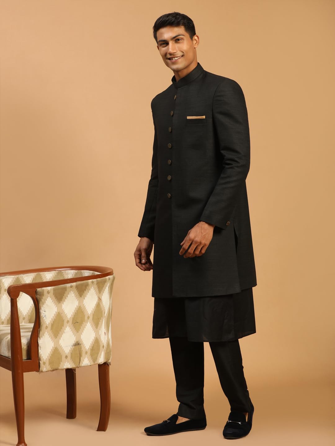 VASTRAMAY Men's Black Viscose Sherwani Set