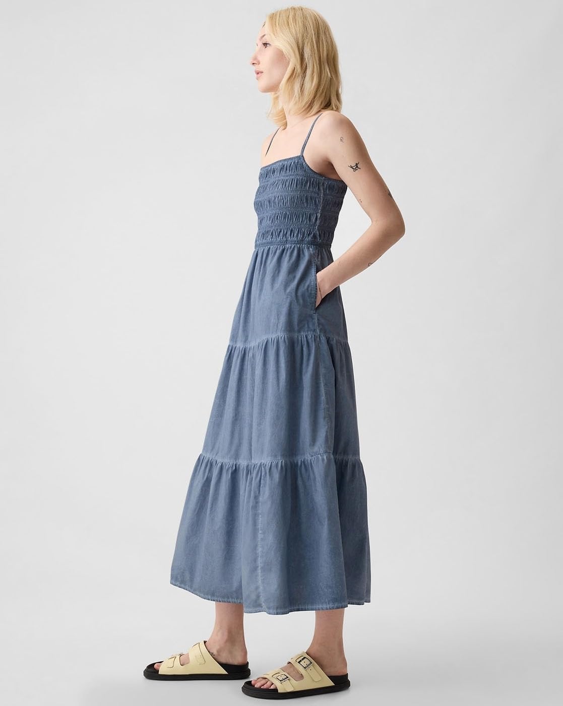 GAP Women's Cotton Fit and Flare Below The Knee Strappy Casual Dress