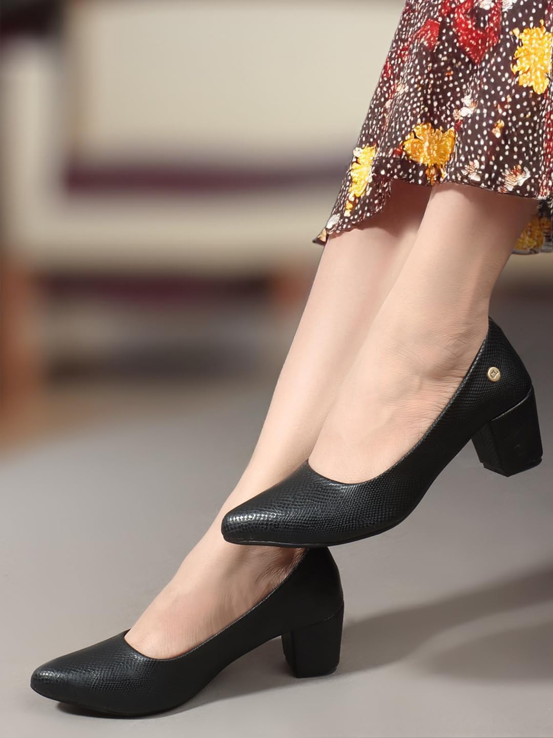 Carlton London Women Pump Shoes,Black,UK-6