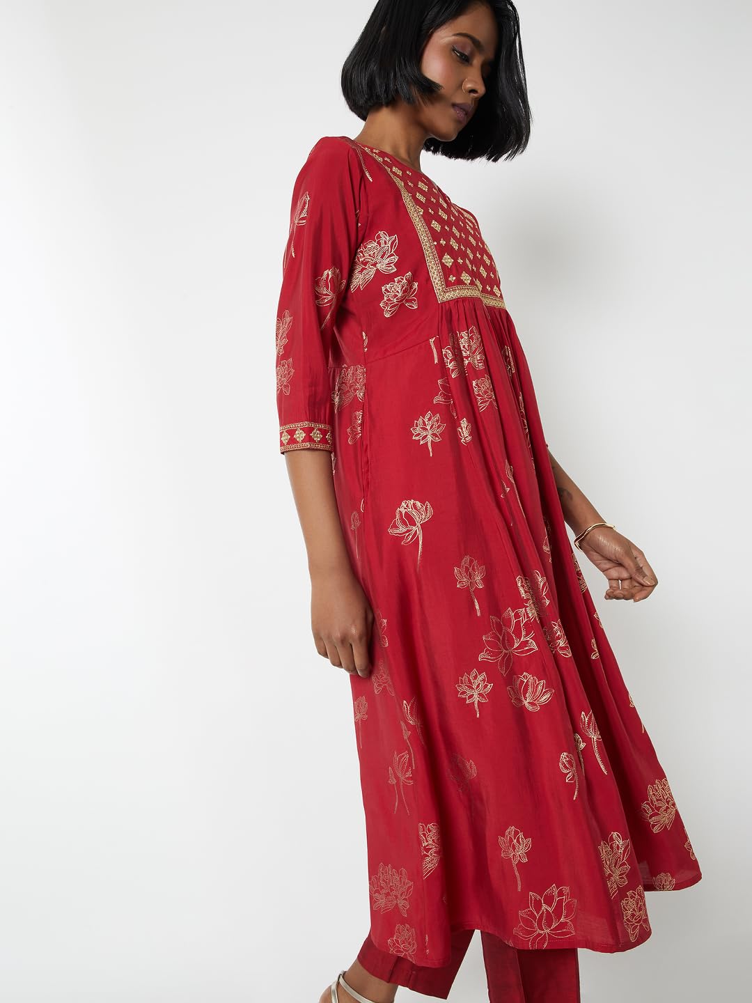 Max Women's Polyester Blend Kurta Set