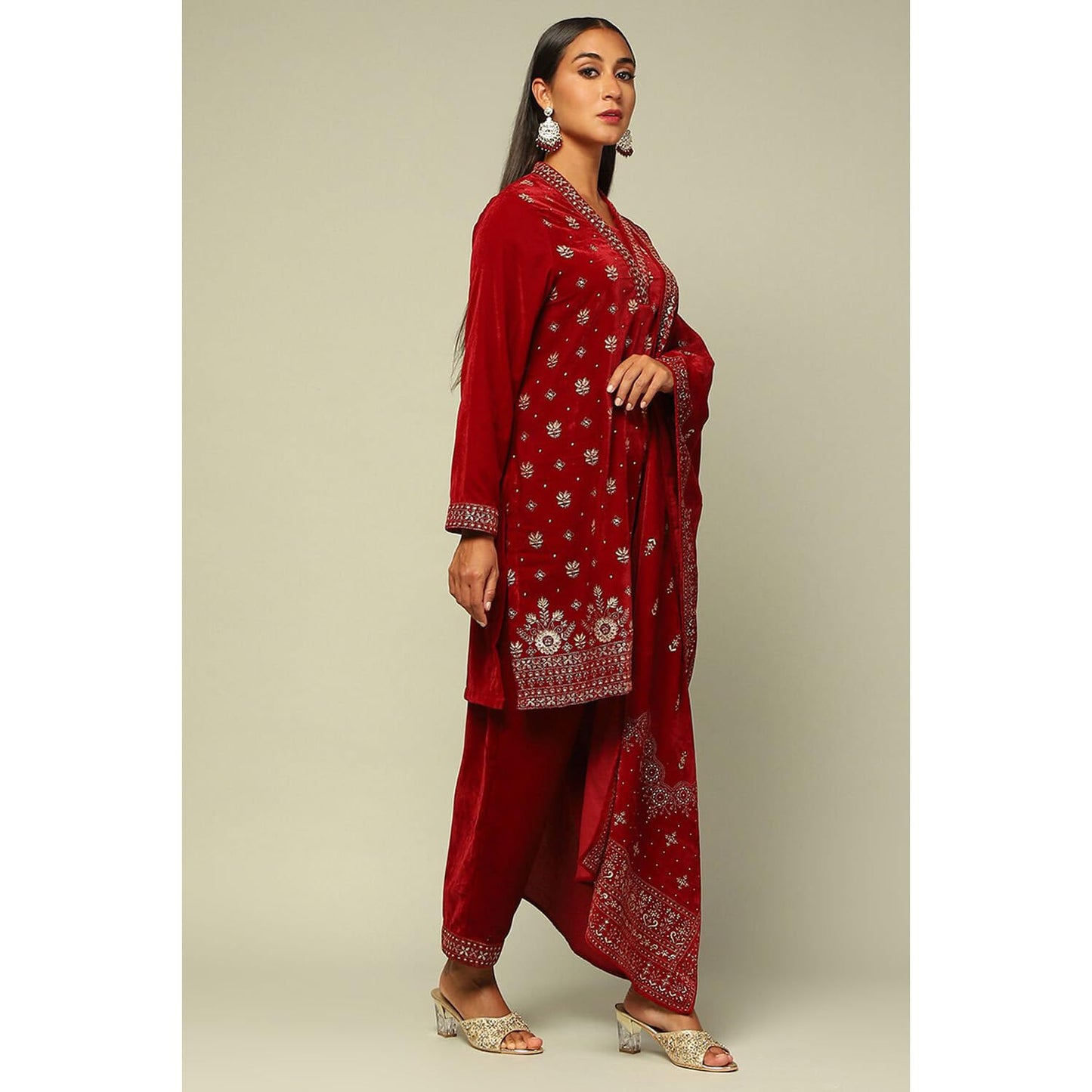 Rangriti Women's Poly Velvet Kurta Set (WNTRWR20383AW24RED_Red