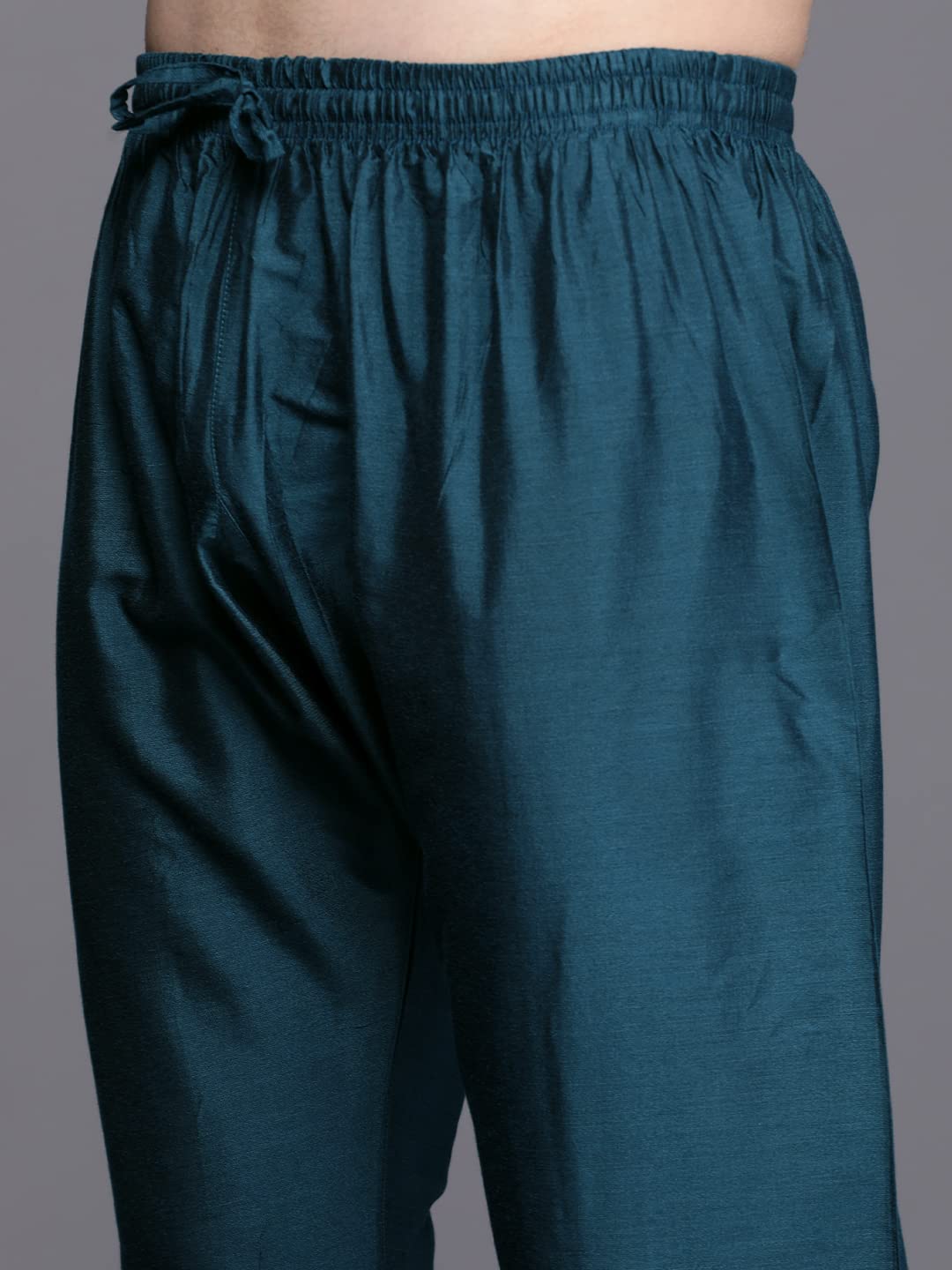 Manyavar Kurta Jacket Set for Men, Full Sleeves Mandarin Collar Ethnic Wear Jacket Set for Festival, Wedding, Party Blended Viscose (Blue, XL)