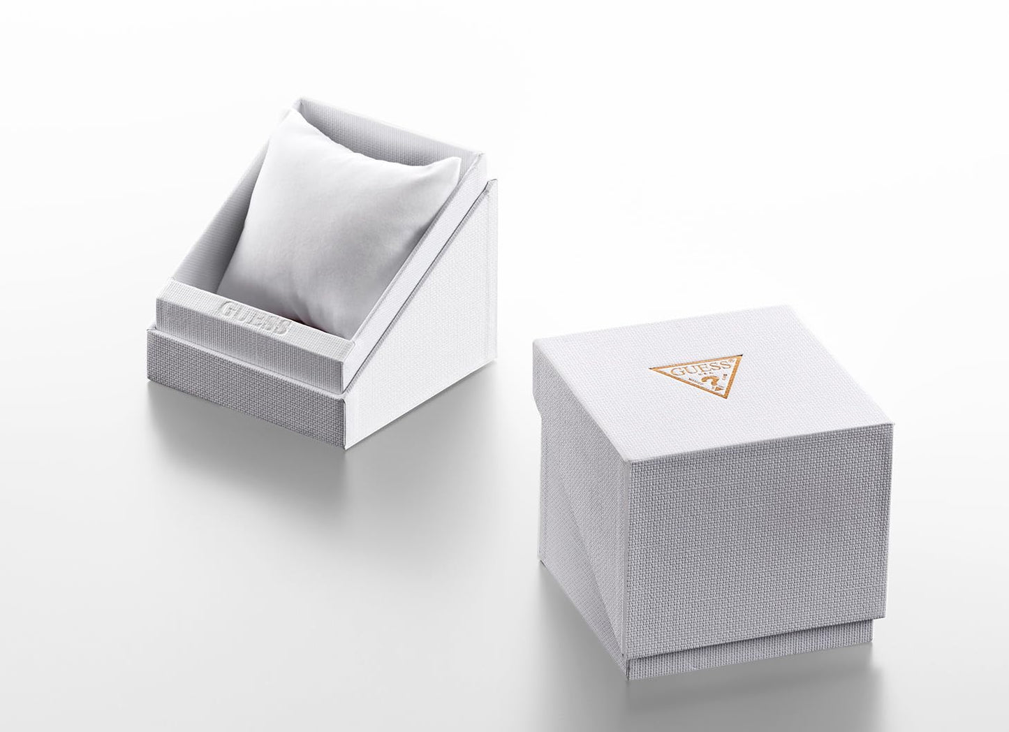 GUESS Women Rose Gold Square Stainless Steel Dial Analog Watch- GW0615L3