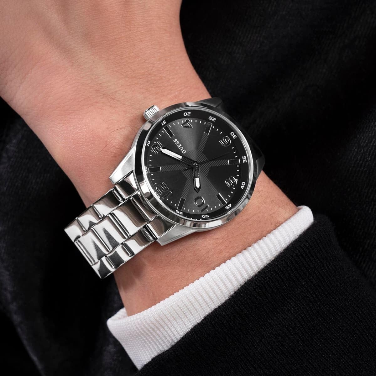 GUESS Stainless Steel Analog Black Dial Men's Watch-Gw0804G2, Band Color:Silver