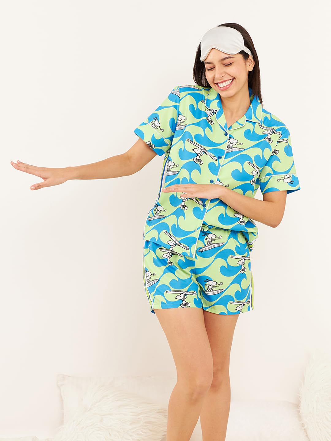 Sweet Dreams Women Snoopy Glide Shorts Set Green