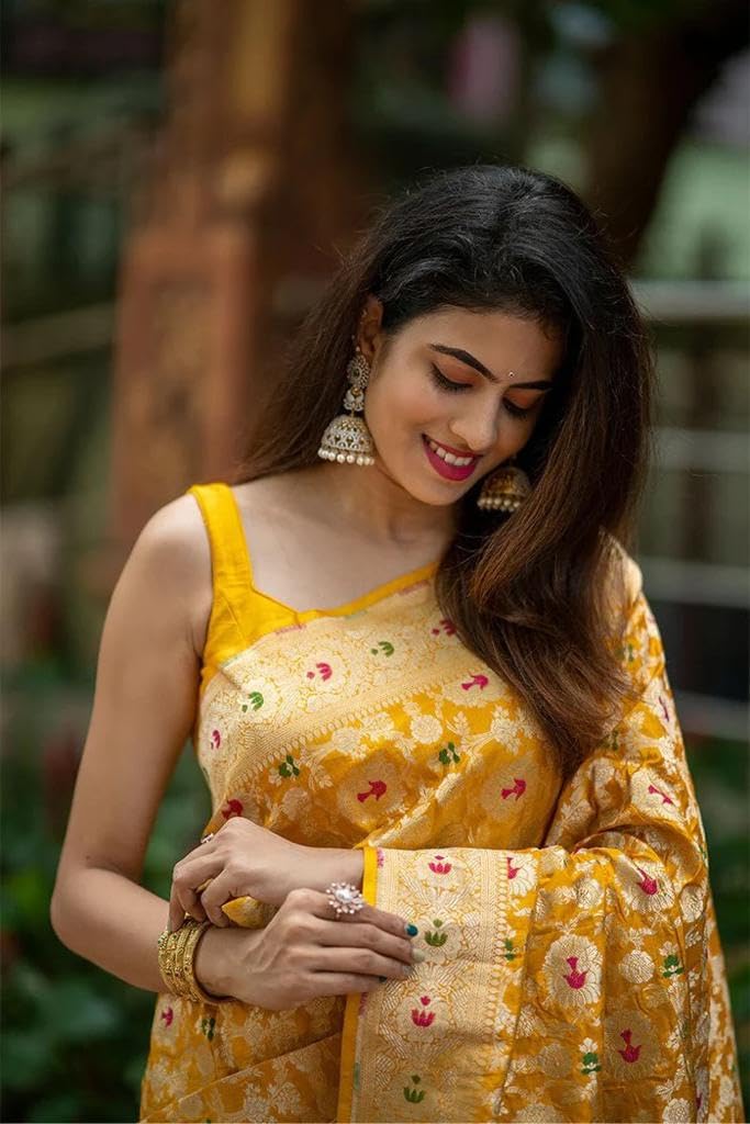 NIRLABH Yellow Kanjivaram Silk Saree With Blouse