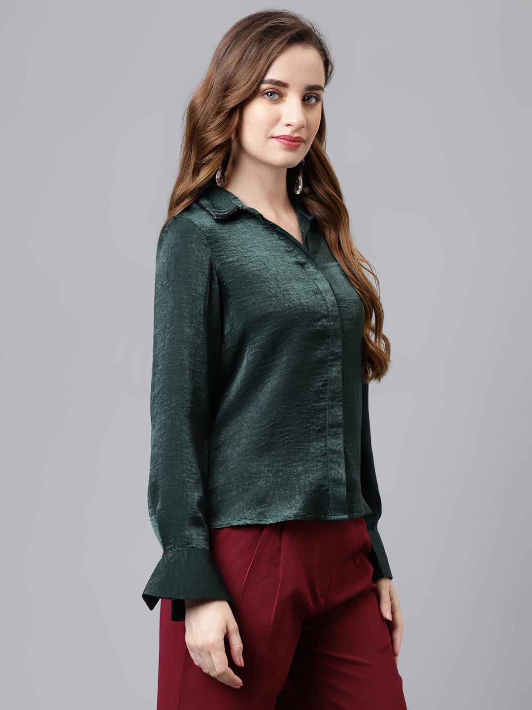Latin Quarters Women's Green Bottle Full Sleeves Solid/Plain Collar Neck Polyester Top_L