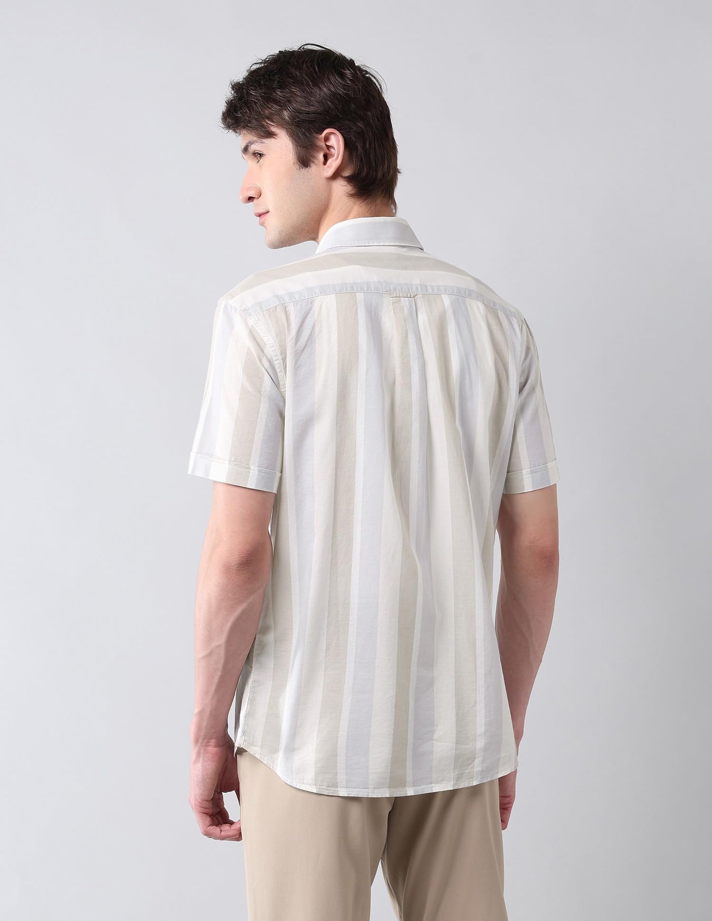 U.S. POLO ASSN. Men's Striped Tailored Fit Shirt (USSHT2582_Ivory