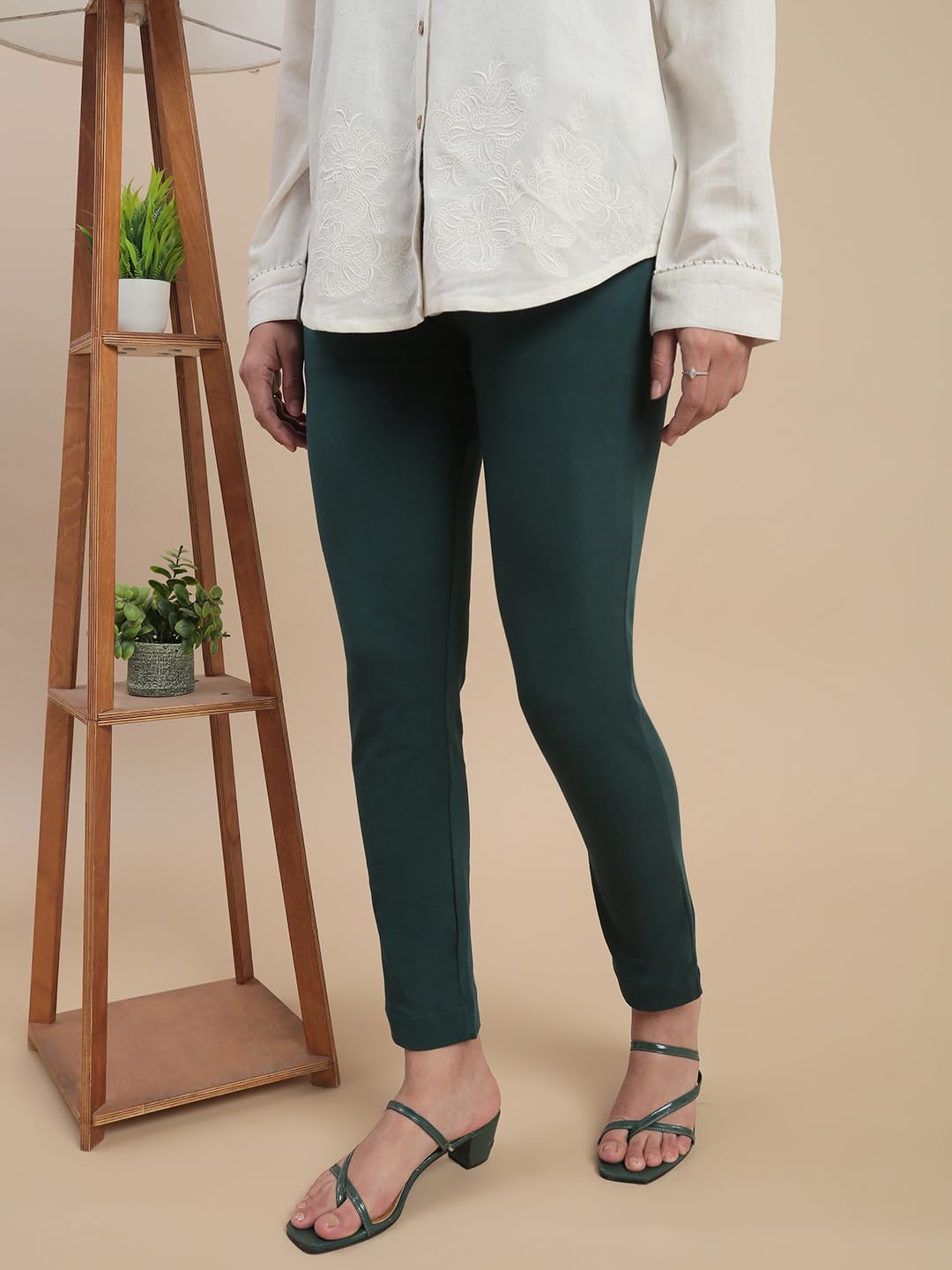 De Moza Women Pencil Fit Cigarette Pant - Bottle Green | 95% Cotton 5% Elastane | Mid Rise | 2 Pockets | Casual & Office Wear